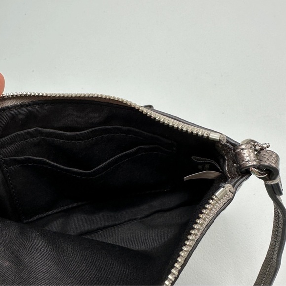 Coach leather wristlet - Picture 10 of 14